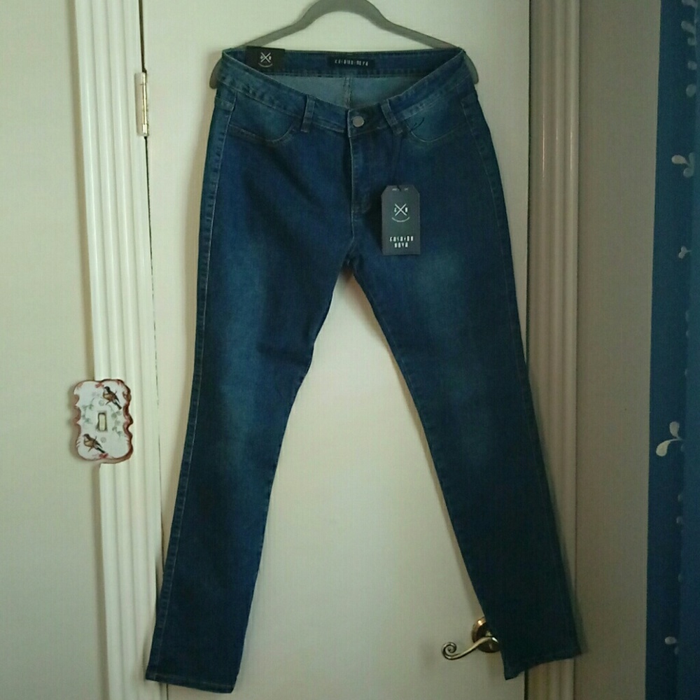 New with TAGS FASHION NOVA JEANS